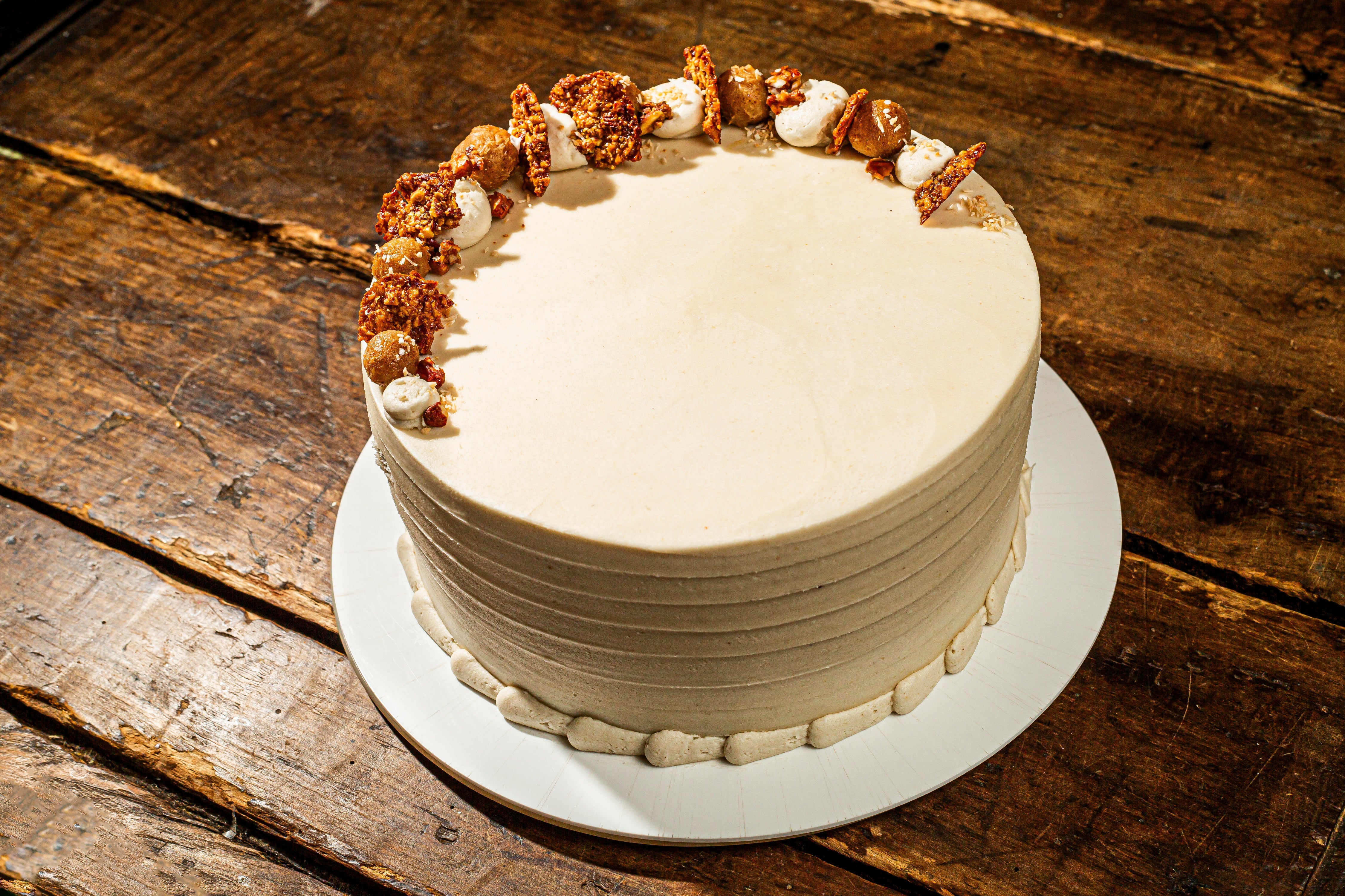 CUSTOM CARROT CAKE