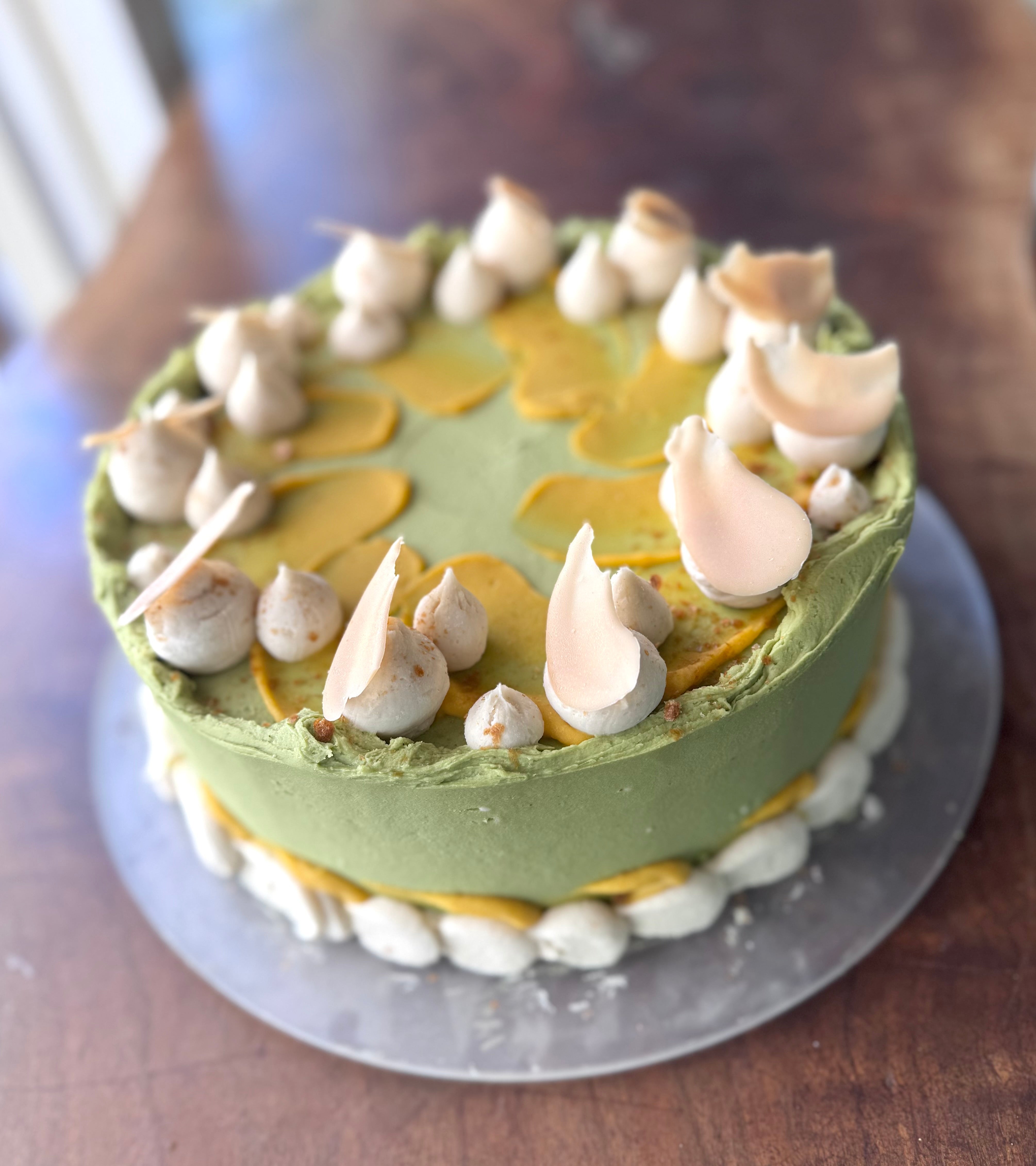 ORGANIC/GLUTEN-FREE/PLANT-RICH ------- MATCHA PASSIONFRUIT CURD CAKE