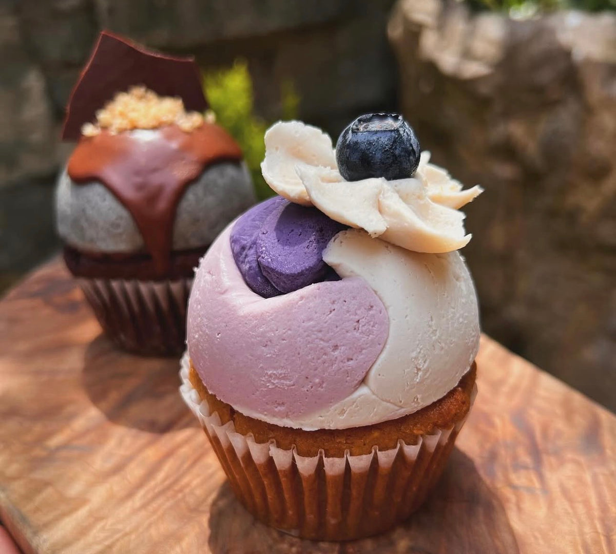ORGANIC/GLUTEN-FREE/PLANT-RICH ------- SPECIALTY CUPCAKES