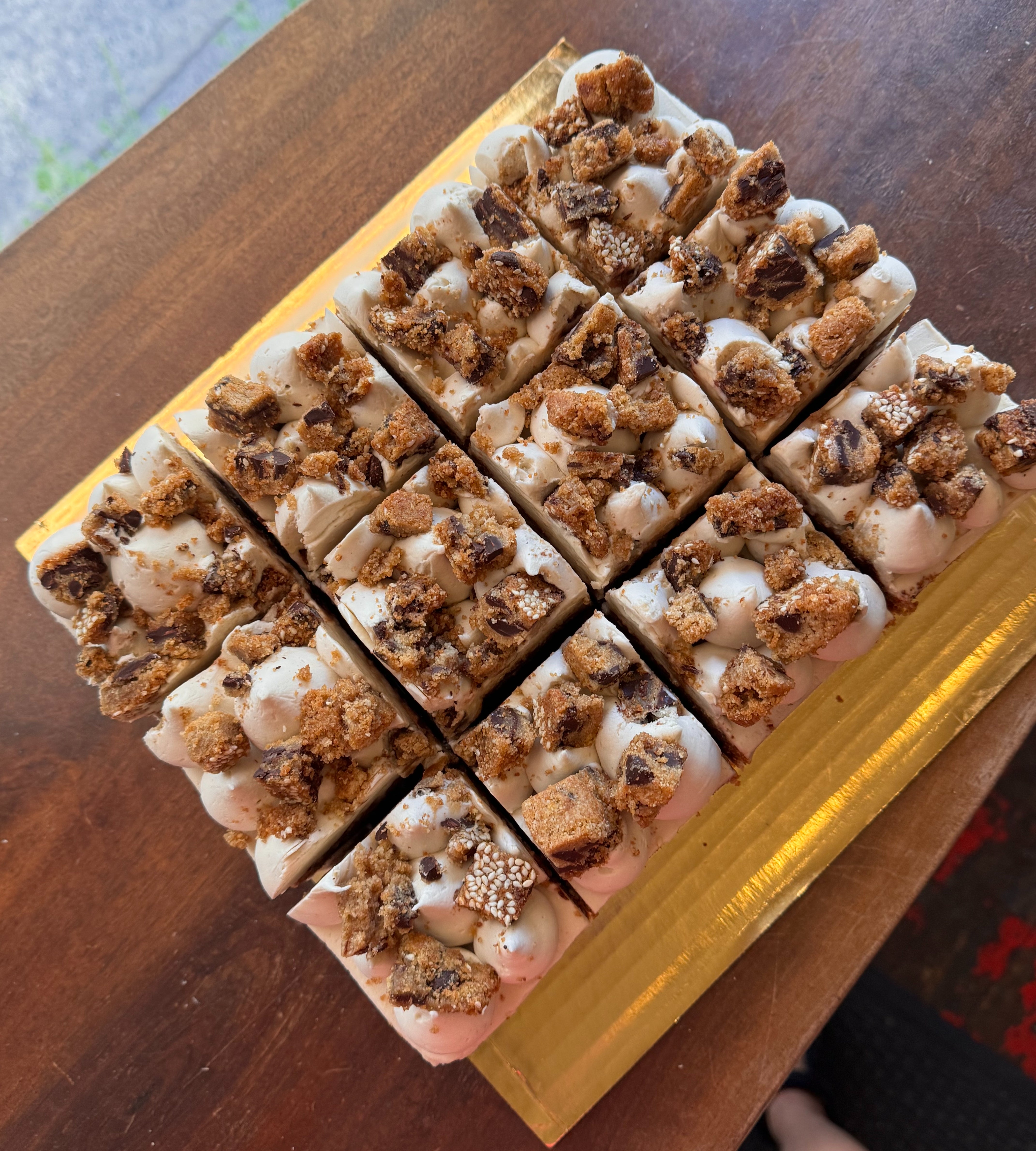 ORGANIC/GLUTEN-FREE/PLANT-RICH ------- TAHINI CHOCOLATE CHIP COOKIE SHEET CAKE
